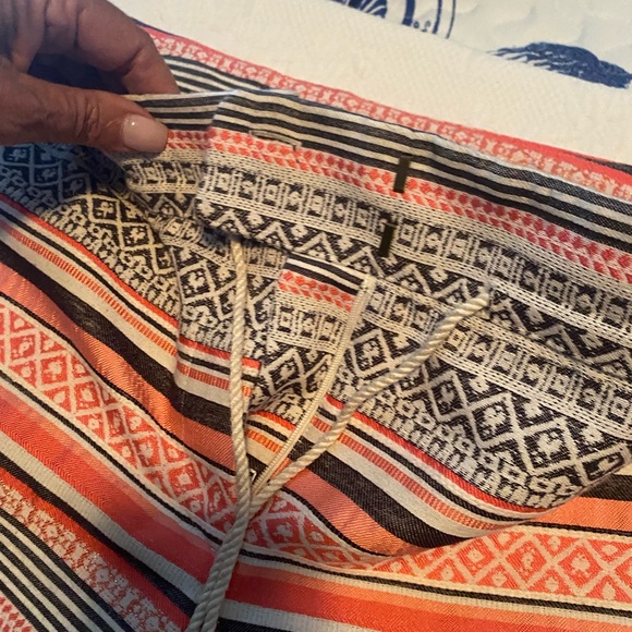 LOFT Geometric Print Shorts in Coral and Navy - Picture 8 of 15